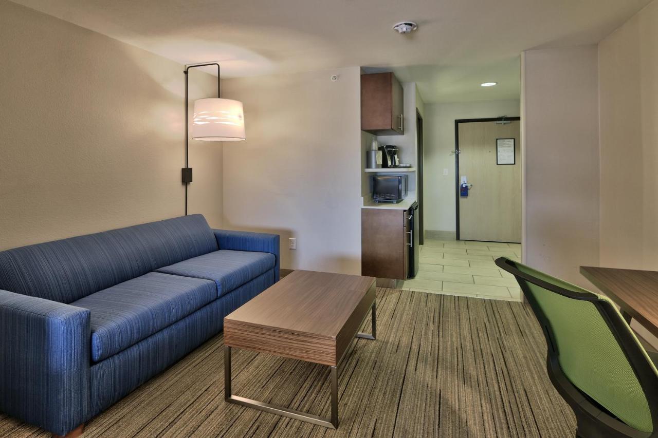 Holiday Inn Express & Suites Portales By Ihg Exterior foto